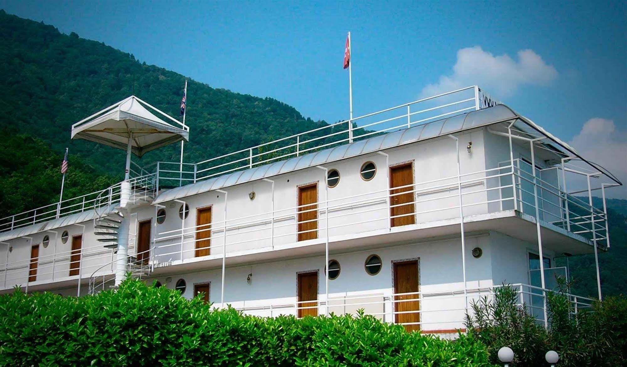Hotel Nautilus Valmadrera Exteriér fotografie
